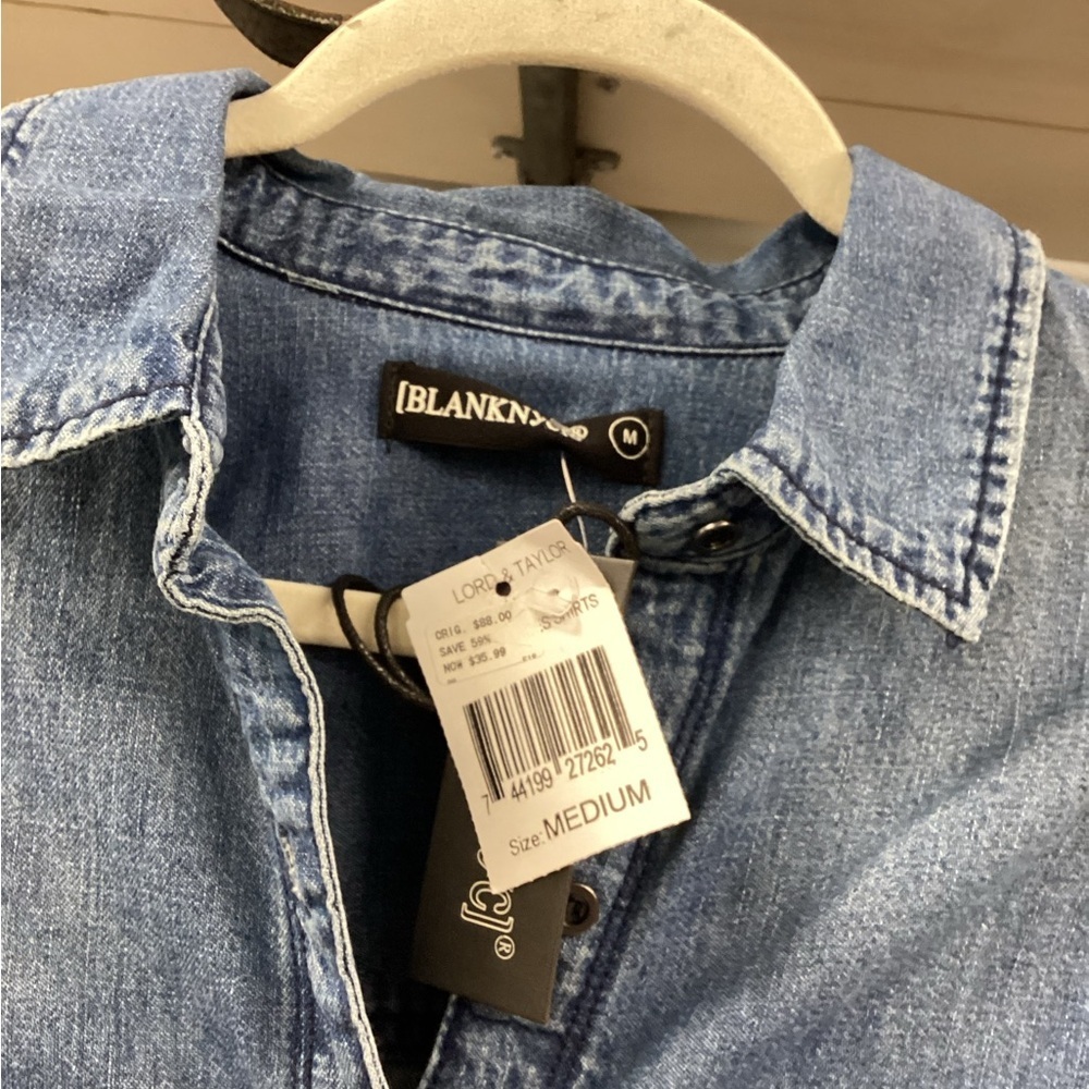 [Blanknyc] Medium Wash Denim Chambray Shirt Size Medium (Nwt) — image 4 of 7